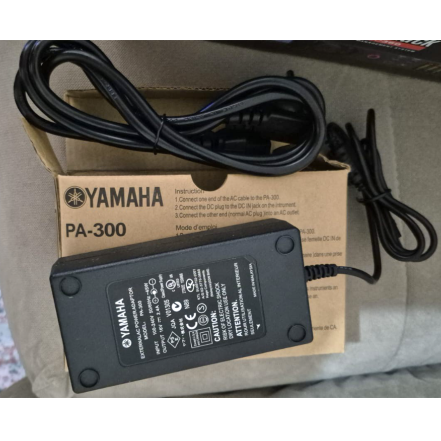 Yamaha PSR A5000 , A3000 , SX920 , SX700 , SX900 , A2000  PA-300 AC Power Adapter
